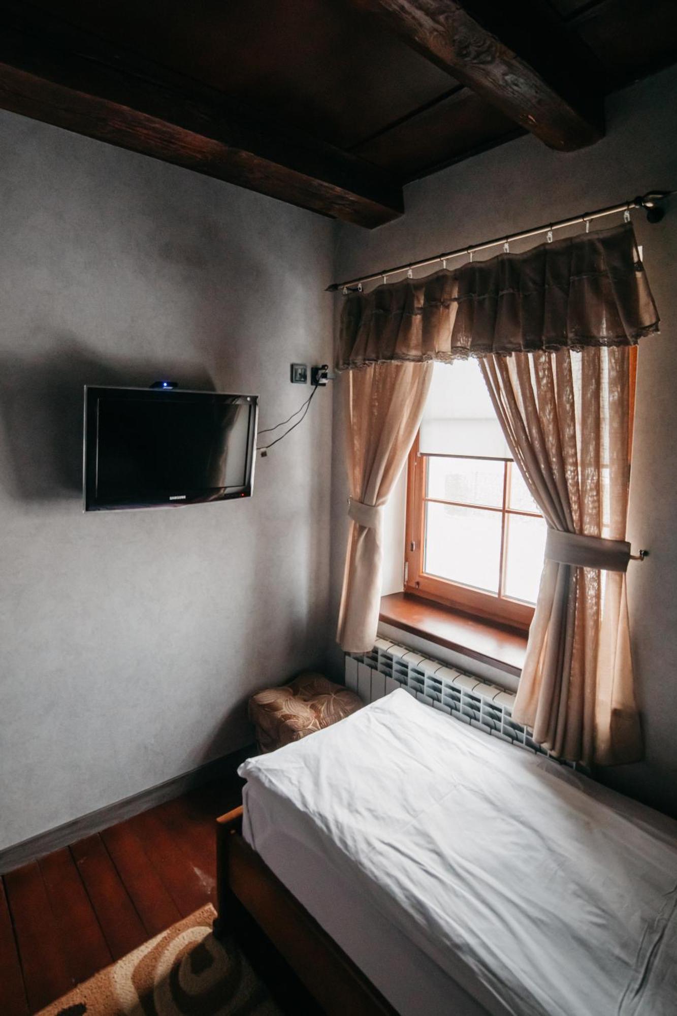 Bastion Motel Szamosztrili Kültér fotó
