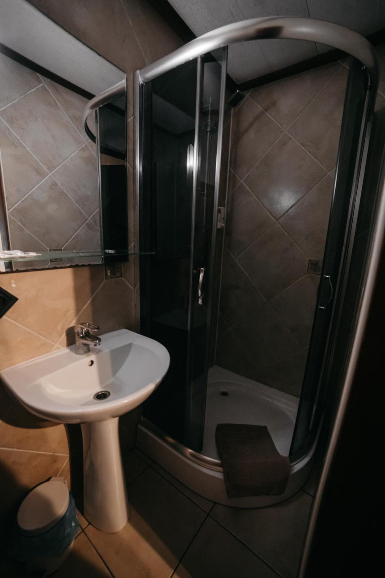 Bastion Motel Szamosztrili Kültér fotó