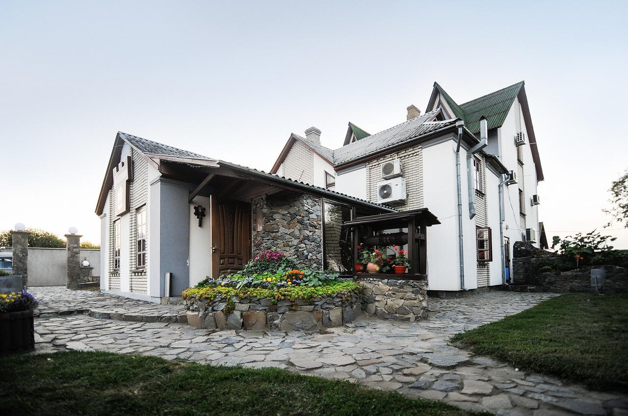 Bastion Motel Szamosztrili Kültér fotó